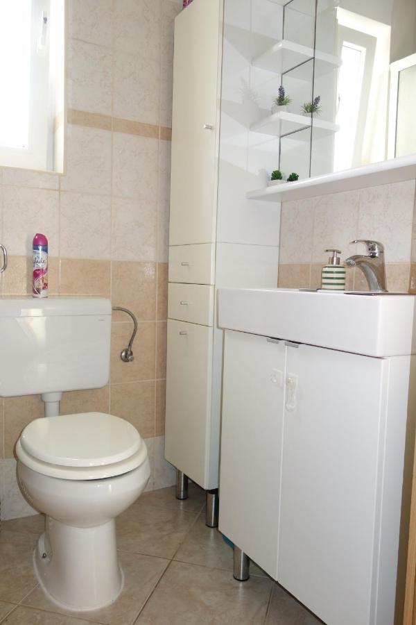 Nice Sunny Apartment พูลา ภายนอก รูปภาพ